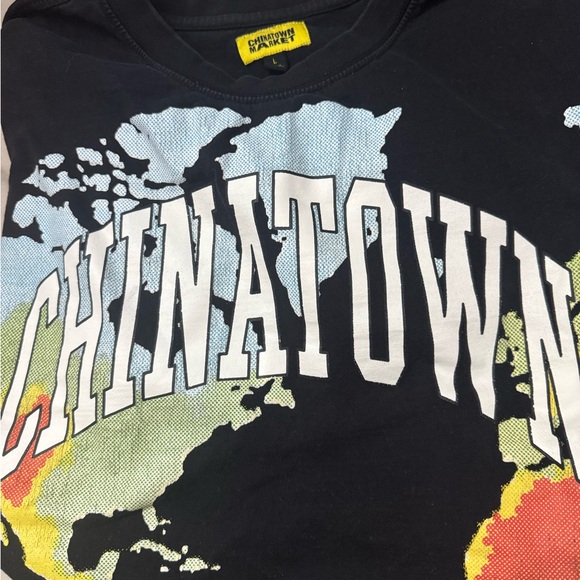 Men’s CHINATOWN TSHIRT SZ L USED NO RIPS OR STAINS - Picture 3 of 4